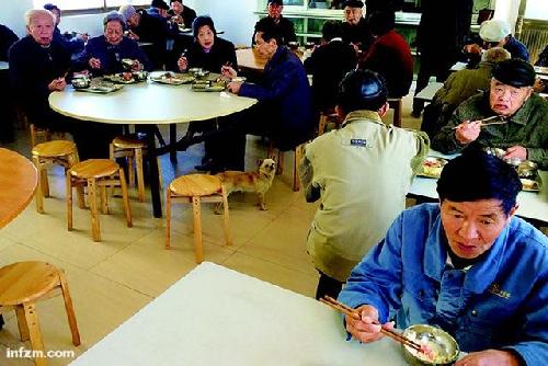 江蘇“計生紅旗縣”30年少生50萬 老齡化嚴重 