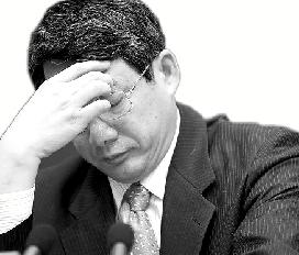 劉鐵男與情婦決裂始末：學(xué)歷都是情婦幫造的(圖)