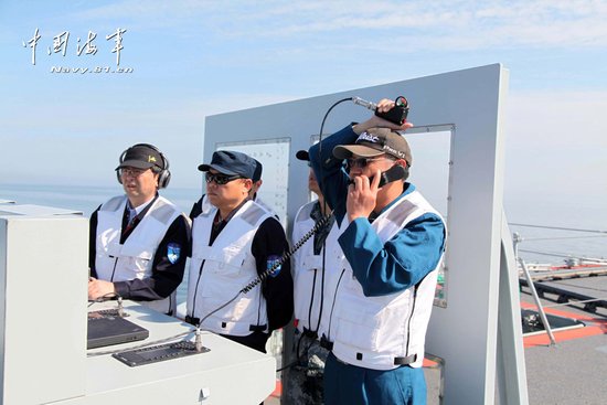 殲-15再次在遼寧艦起降 將進(jìn)行首次駐艦飛行