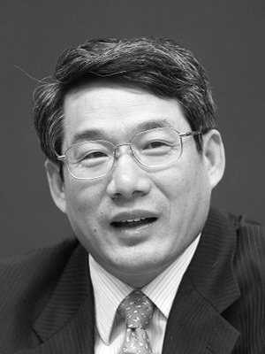 劉鐵男違紀違法被雙開 實名舉報成反腐新利器