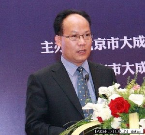 趙運(yùn)恒律師向晚報(bào)記者講訴了他所經(jīng)歷的事情經(jīng)過。