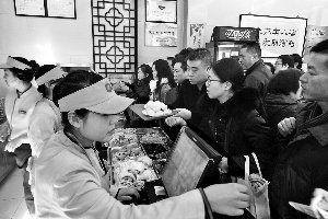 包子鋪“主席套餐”賣脫銷 顧客排400多號點(diǎn)餐