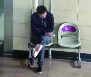 民用直升機墜落北京密云水庫 飛行員1死1傷(圖)