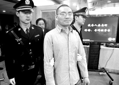 網(wǎng)絡(luò)推手秦火火受審表：感謝北京對我的包容