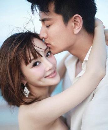 疑似李小璐不雅視頻曝光 經(jīng)紀人：謠言！要追查到底