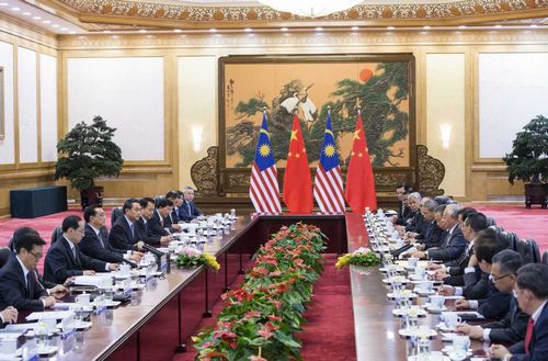 李克強同馬來西亞總理納吉布舉行會談