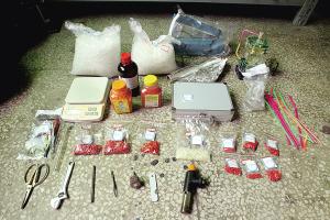 毒販情婦被警方從11樓索降抓獲 驚問我在做夢嗎