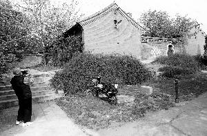 溥儀舊居淪為庫房 曾在此做“花工”