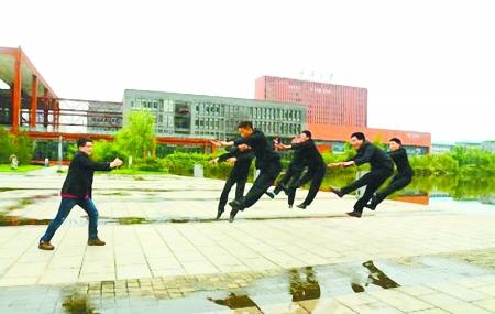 點(diǎn)擊進(jìn)入下一頁