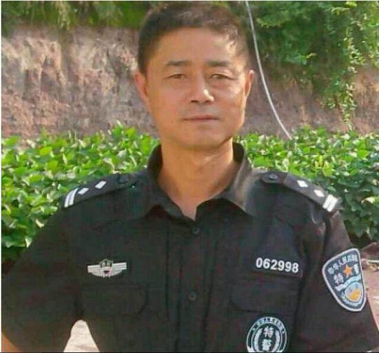 四川一特巡警大隊長強暴女協(xié)警 裸照網(wǎng)上流傳