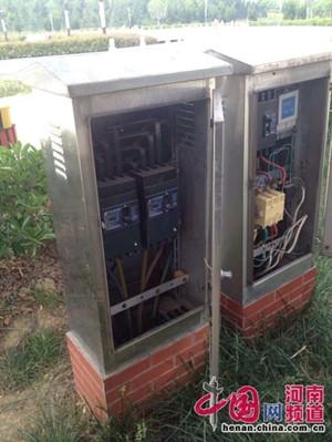 2歲男童公園內(nèi)摸配電箱遭電擊 兩根手指被截肢