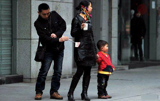 小偷把便衣當(dāng)同行 被抓后叫苦只偷到一包煙錢