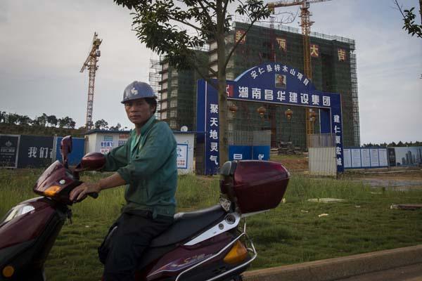 湖南貧困縣疑偷蓋政府大樓 耗資2億以建小區(qū)為名