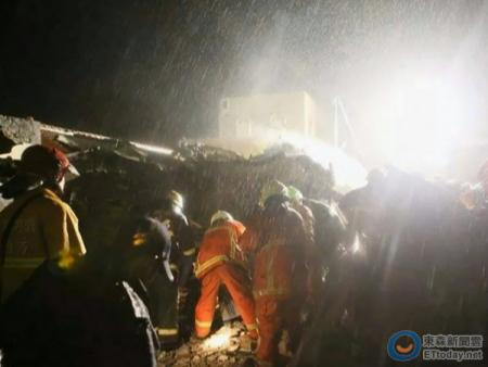 澎湖當(dāng)?shù)鼐用衩枋鰪?fù)興客機(jī)失事：有遺體掉進(jìn)我家