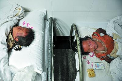 魯?shù)榈卣鸶赣H聽見“爸爸救命”救出四個孩子