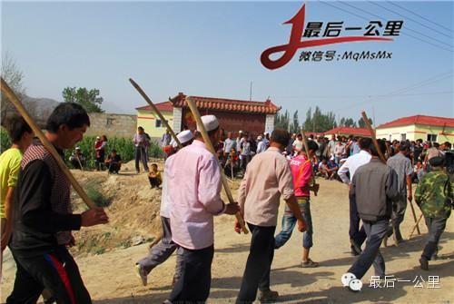 新疆烏什6萬余人搜捕暴徒 稱早日抓到過平靜日子