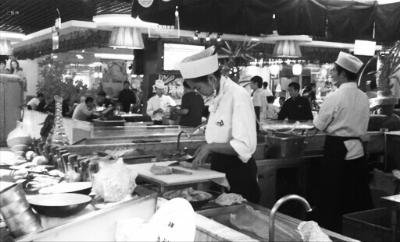 金錢豹亞運村店、王府井店被曝違規(guī)賣生食海鮮