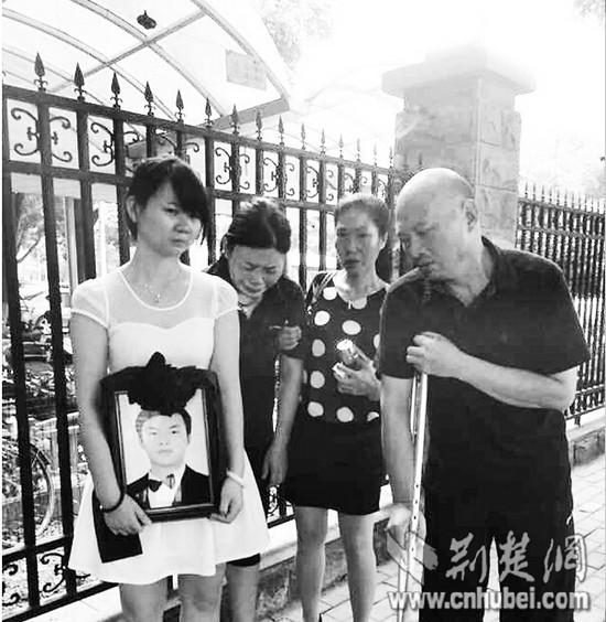 女海歸購河豚毒素拌于酸奶毒殺男友 稱本想自殺