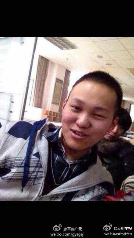 23歲男大學(xué)生返鄉(xiāng)途中失聯(lián) 至今仍下落不明（組圖）