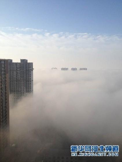 河北今遭遇大霧籠罩 17條高速實(shí)施管制