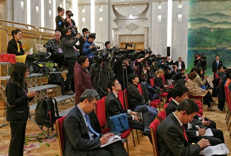 總理祝記者們節(jié)日快樂