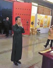 李玉剛臺北寺廟皈依佛門 粉絲否認其剃度出家