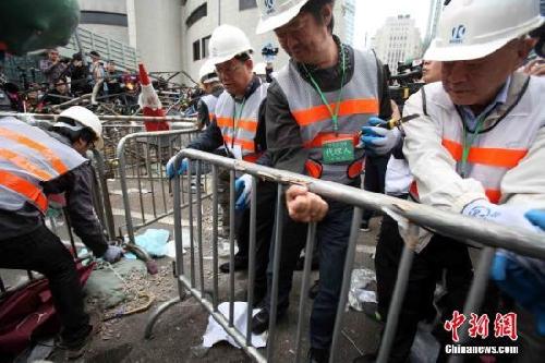 香港全面清障第二階段展開 呼吁“占領者”撤離