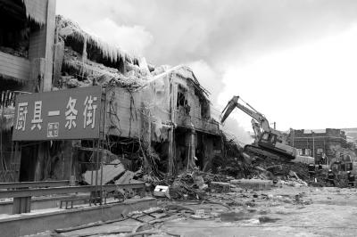 哈爾濱倉(cāng)庫(kù)大火反思：消防通道不暢系火燒連營(yíng)主因