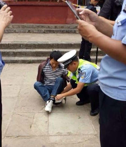 昆明市區(qū)一車輛故意沖撞行人致9人受傷