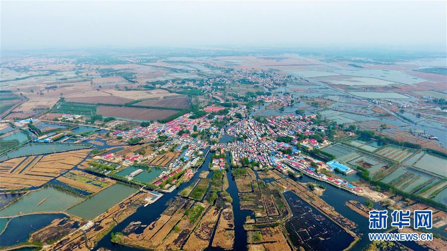 （十九大時光·圖文互動）（4）銳意進(jìn)取，埋頭苦干，向著偉大目標(biāo)奮力前行——來自基層蹲點現(xiàn)場的報道 