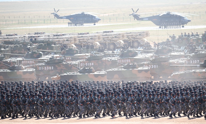 7、慶祝建軍90周年閱兵成功舉行