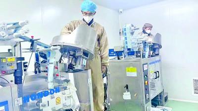 西藏:雪域高原繪出發(fā)展新畫卷