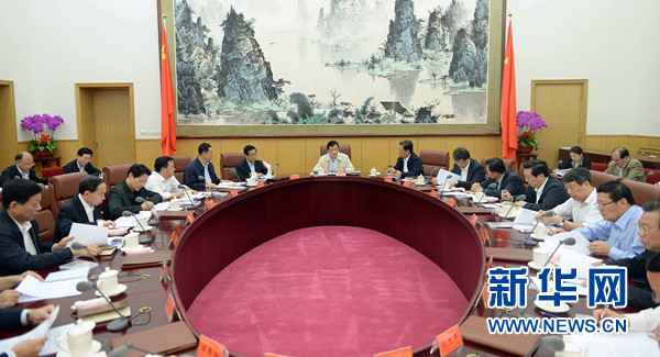 9月30日，中共中央政治局常委、中央黨的群眾路線教育實踐活動領導小組組長劉云山在北京主持召開中央黨的群眾路線教育實踐活動領導小組第四次會議。新華社記者 李濤 攝