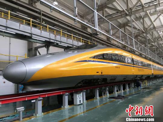 聯調聯試檢測車“黃醫(yī)生”萌照。　馬楠 攝