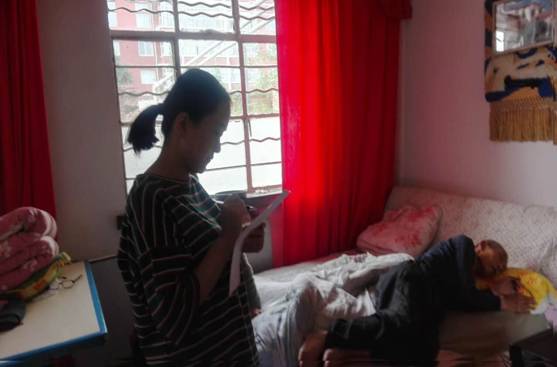 長開社區(qū)特殊和經(jīng)濟困難老年人摸底圖片2