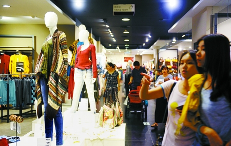 鄭州秋搶鮮裝上市 價(jià)格無明顯上漲