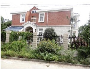 南京溧水派出所長別墅下挖地宮套拆遷款 城管執(zhí)法被扣