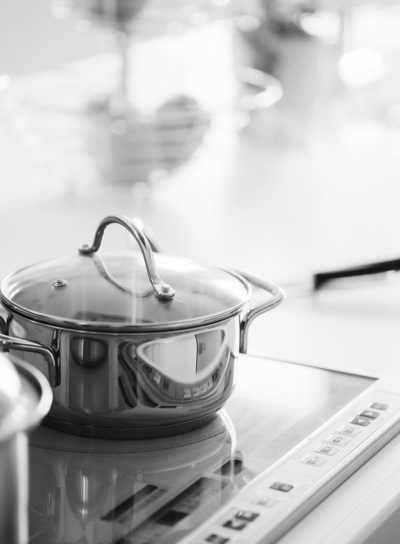 保健養(yǎng)生：牛奶到底要不要煮了喝？