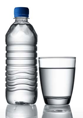 喝礦泉水可保健最健康 腎臟病患者不宜多喝水