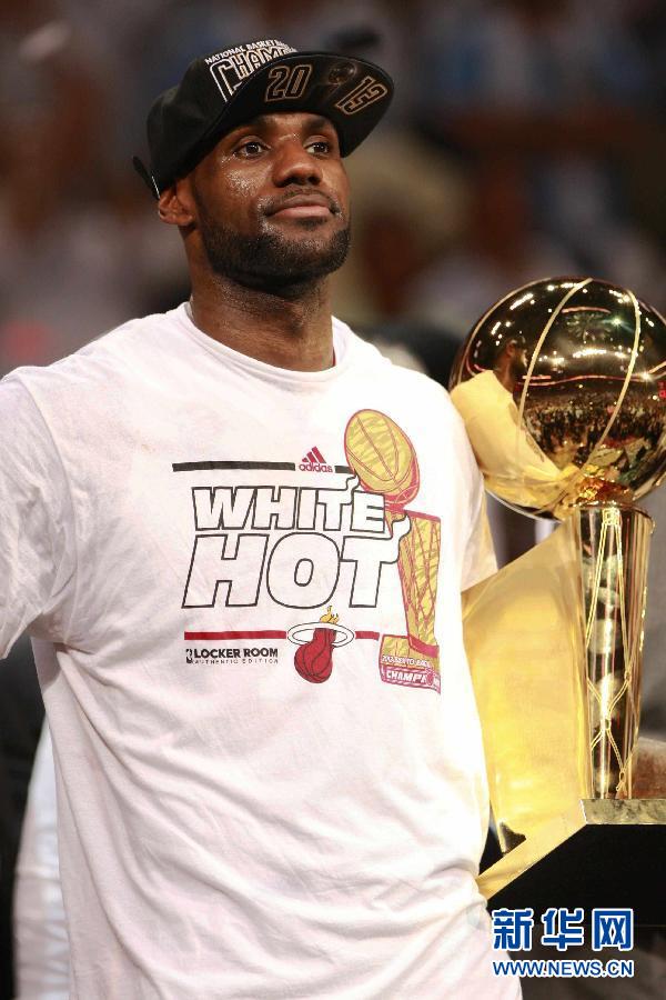 （體育·年終稿）（7）新華社體育部評出2013年國際十佳運(yùn)動員（配本社同題文字）