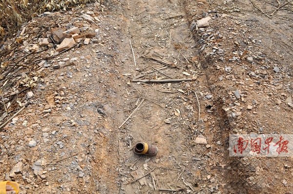 這只鞋子是找到小美的關(guān)鍵。 網(wǎng)友“火上燎原”供圖