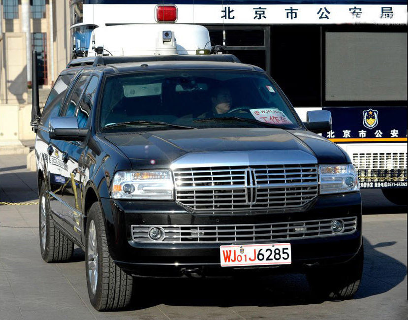 全面出擊 兩會安保最酷特警車上陣