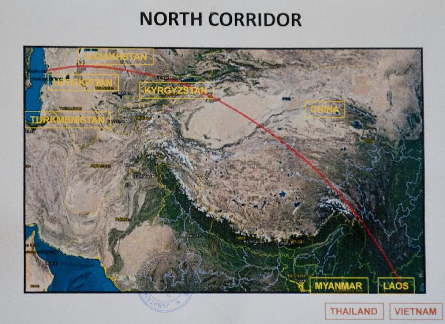 （搜尋馬航370航班·第10天）（3）馬來西亞宣布印度洋南北區(qū)域搜索已展開