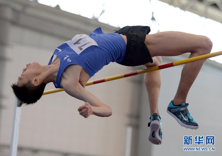 （體育）（1）田徑——張國偉打破全國室內(nèi)跳高紀(jì)錄