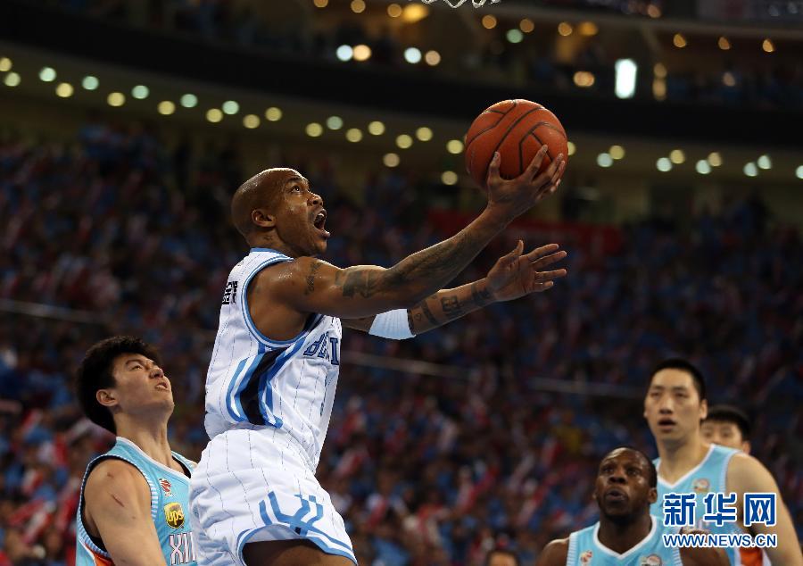 （體育）（1）籃球——CBA總決賽第三回合：北京金隅對陣新疆廣匯汽車