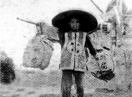 清朝郵差照曝光工衣上印“大清郵差”字樣（圖）