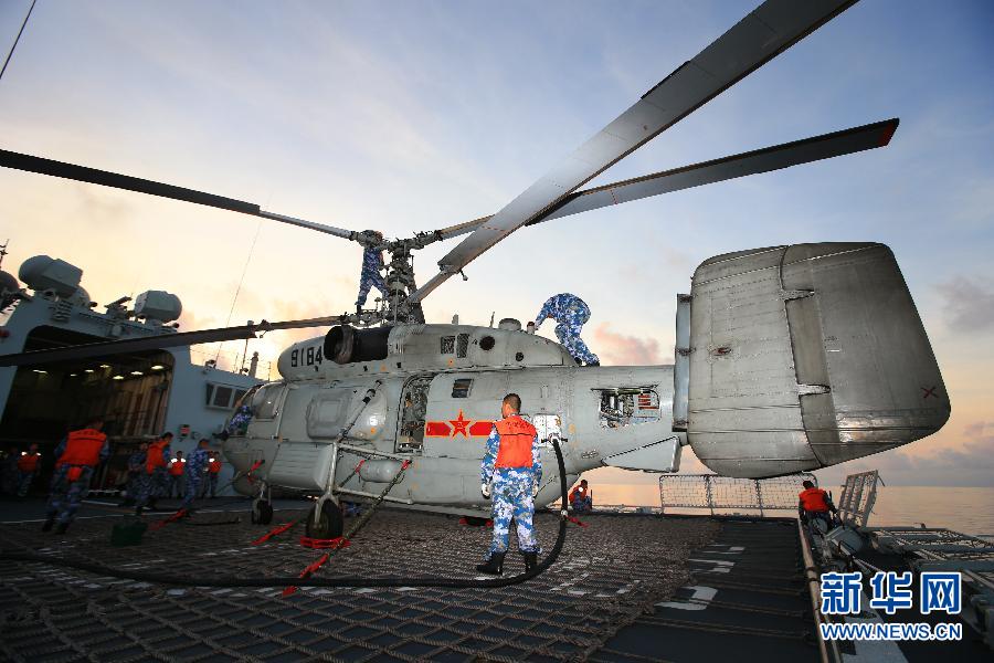 （軍事）（3）海軍東海艦隊組織復雜水聲環(huán)境下戰(zhàn)雷實射演練
